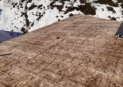 Storm proofRoofing-putting-plywood-down-before-shingles